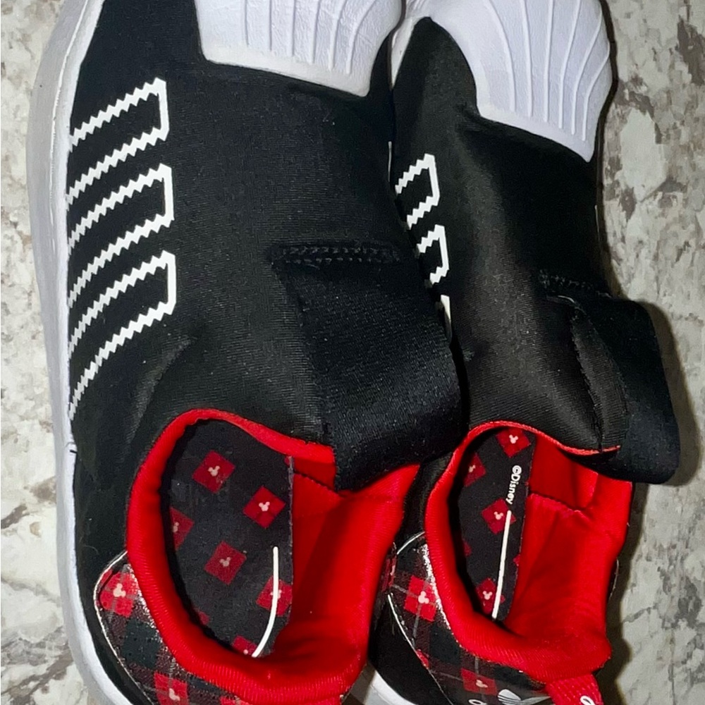adidas Kids' Sneakers in Red and Black Plaid - Picture 3 of 9